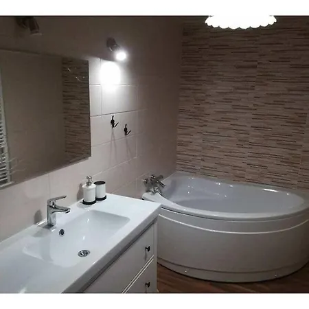펜션 In With Swimming Pool *